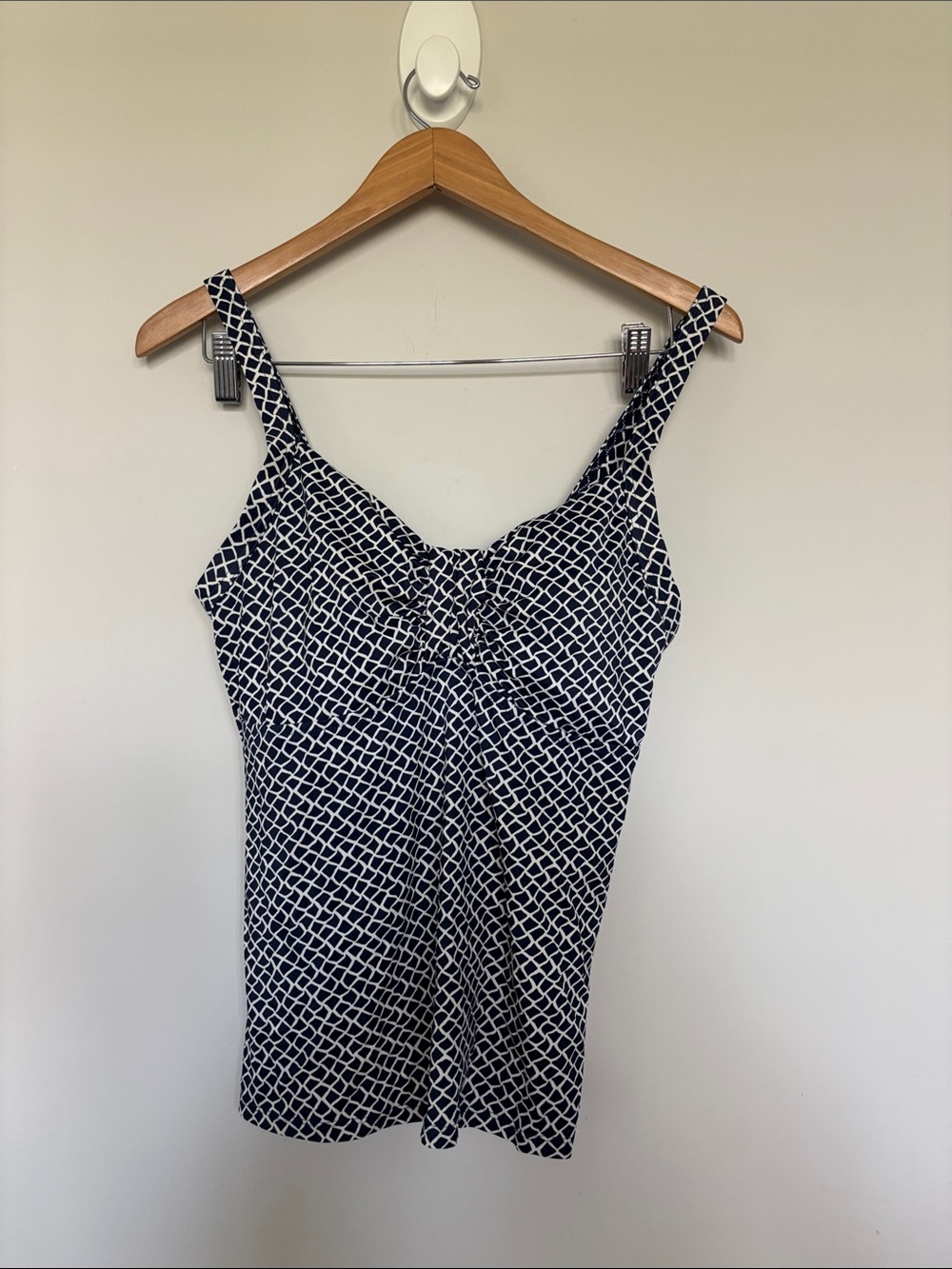 L.L. Bean Tankini Top Sz 12 EUC